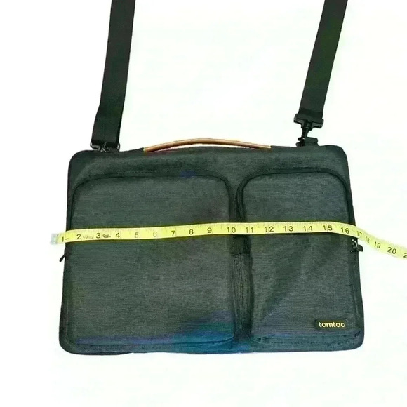 Tomtoc Defender A-17 universal laptop bag - Picture 2 of 11